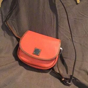 DONNEY & BOURKE CROSSOVER